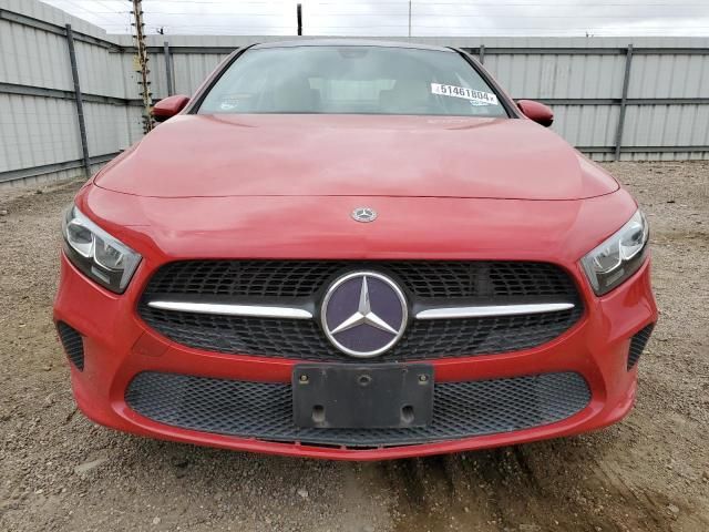 2019 Mercedes-Benz A 220