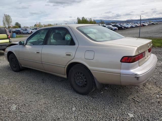 1999 Toyota Camry LE