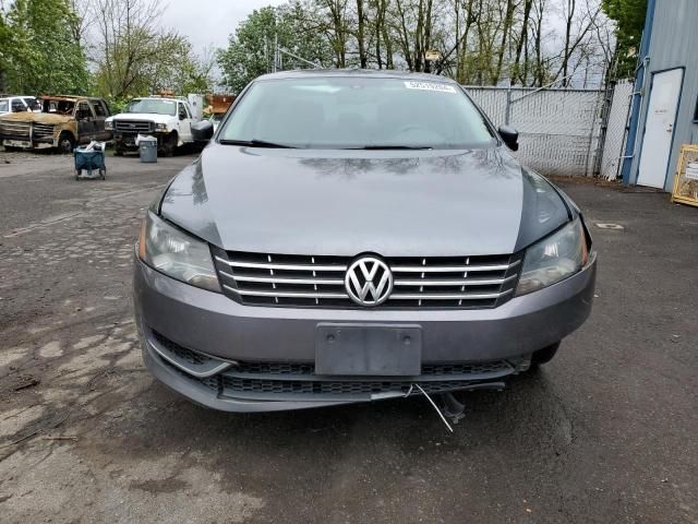 2014 Volkswagen Passat SE