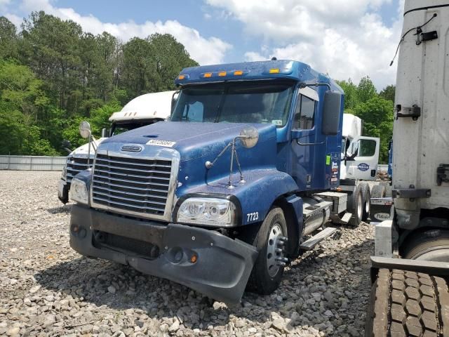 2007 Freightliner Conventional ST120