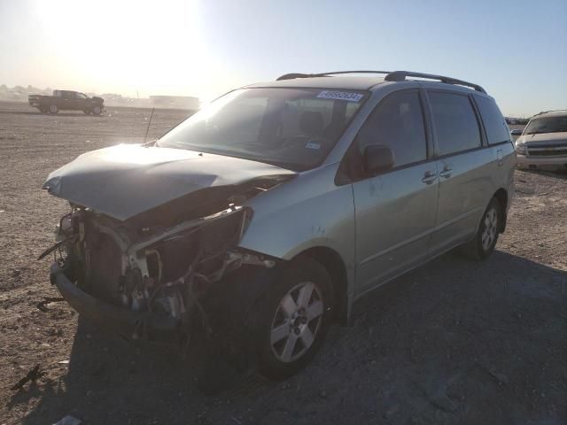 2009 Toyota Sienna CE