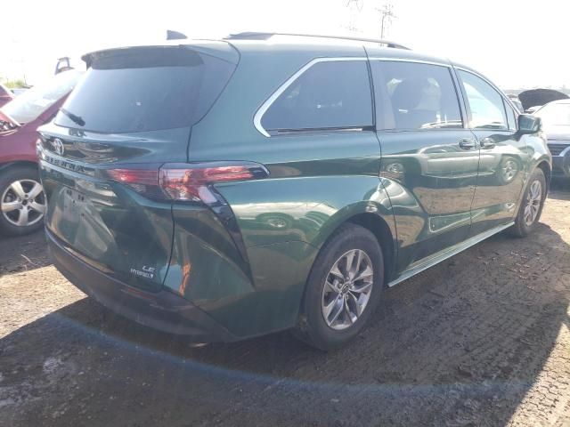 2021 Toyota Sienna LE