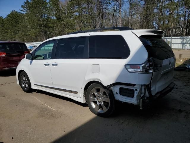 2014 Toyota Sienna Sport