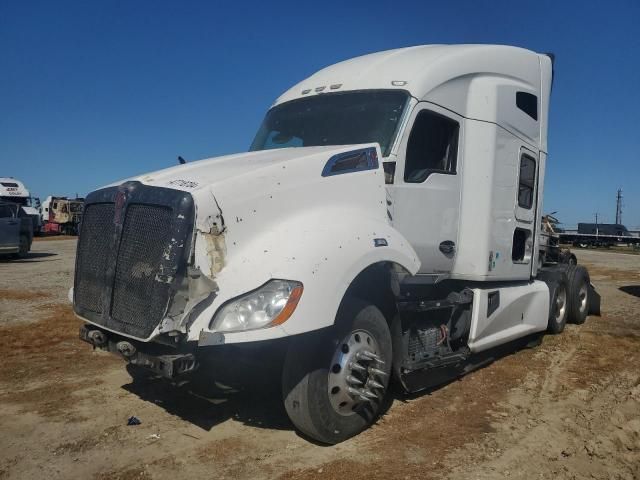 2019 Kenworth Construction T680