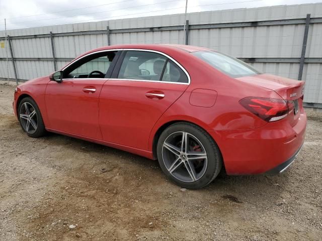 2019 Mercedes-Benz A 220