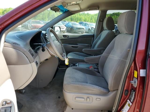 2010 Toyota Sienna CE