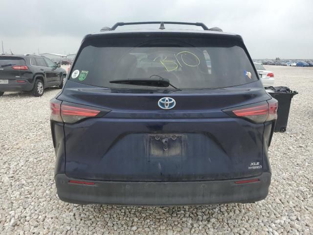 2021 Toyota Sienna XLE