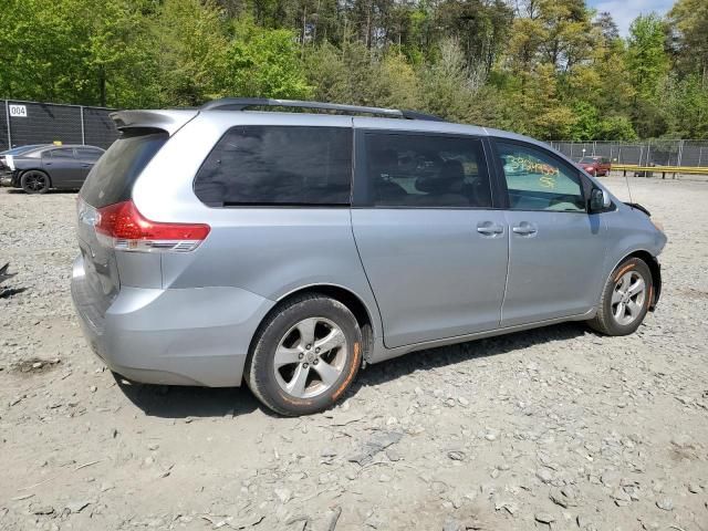 2011 Toyota Sienna LE