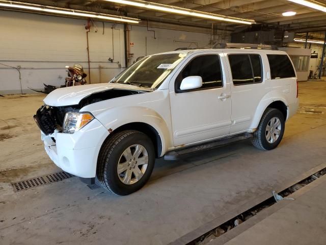 2006 Nissan Pathfinder LE