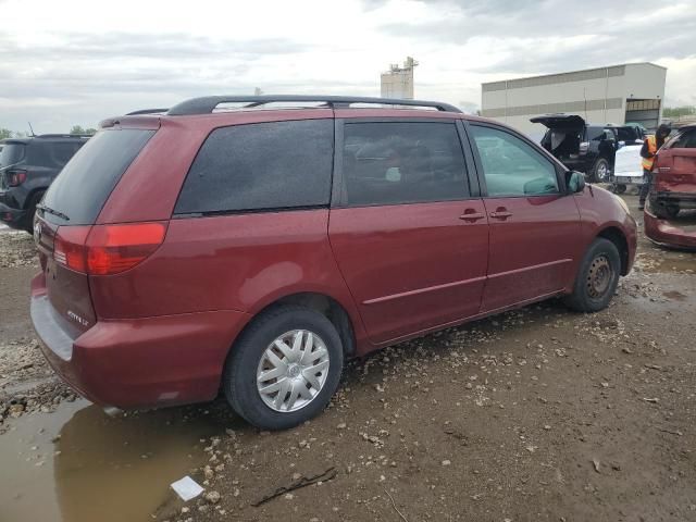 2005 Toyota Sienna CE