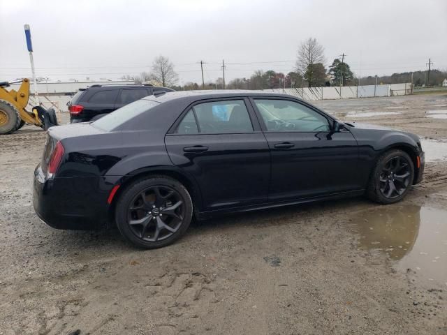 2022 Chrysler 300 Touring L