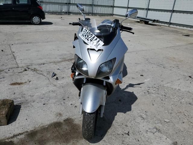 2005 Honda NSS250 S