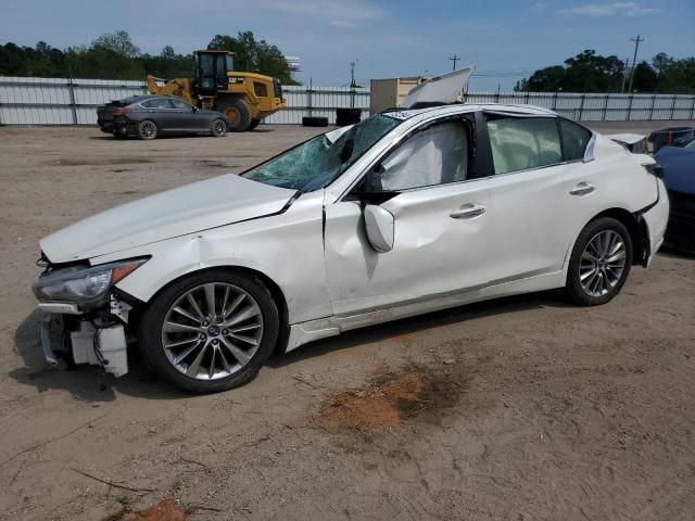 2018 Infiniti Q50 Luxe