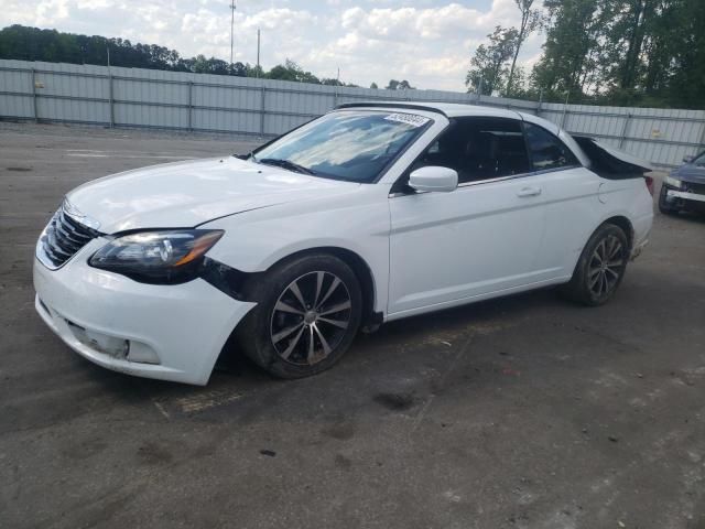 2013 Chrysler 200 S