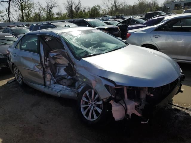 2015 Toyota Camry Hybrid