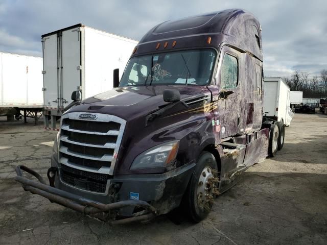 2019 Freightliner Cascadia 126