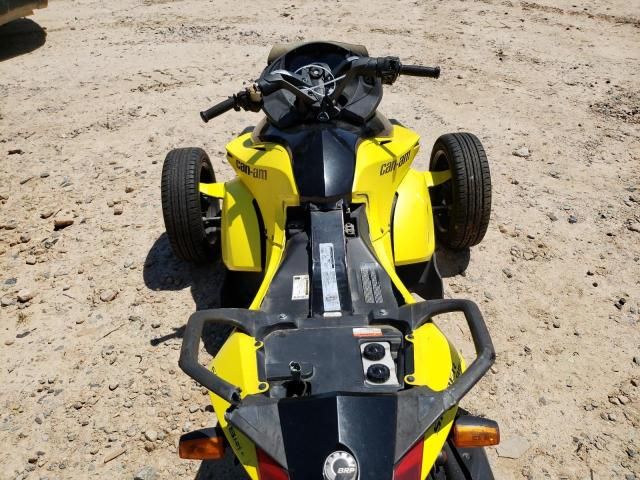 2014 Can-Am Spyder Roadster RS