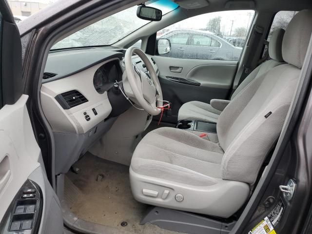 2014 Toyota Sienna LE