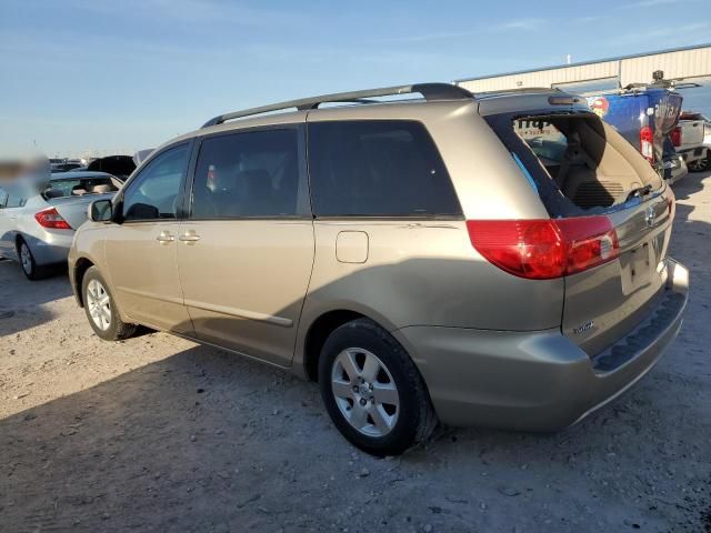 2006 Toyota Sienna XLE