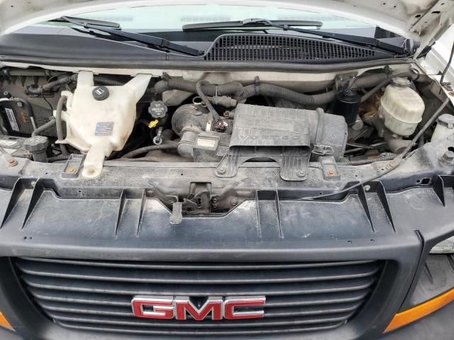 2014 GMC Savana Cutaway G3500