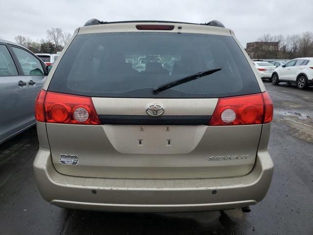 2010 Toyota Sienna CE