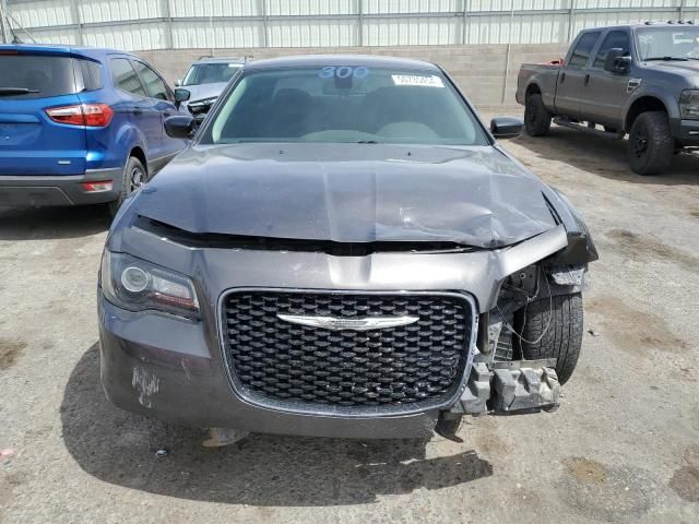 2019 Chrysler 300 Touring