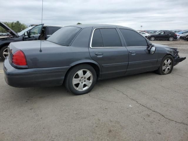 2005 Ford Crown Victoria LX