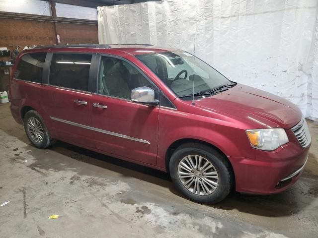 2014 Chrysler Town & Country Touring L