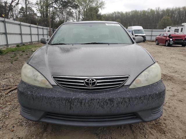 2005 Toyota Camry LE