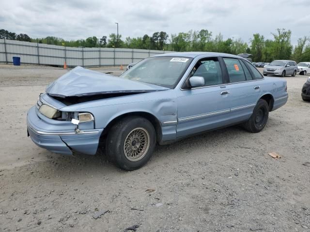 1997 Ford Crown Victoria LX