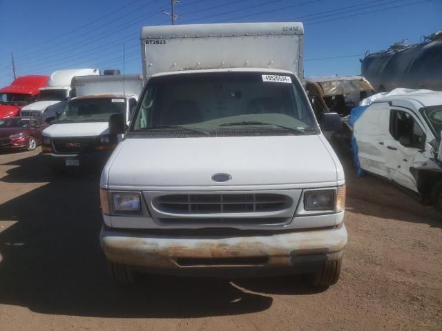 2002 Ford Econoline E350 Super Duty Cutaway Van