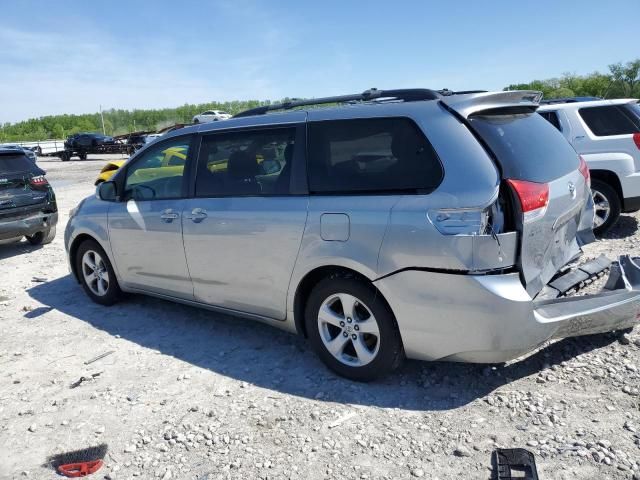 2011 Toyota Sienna LE