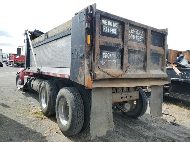 2014 Kenworth Construction T370