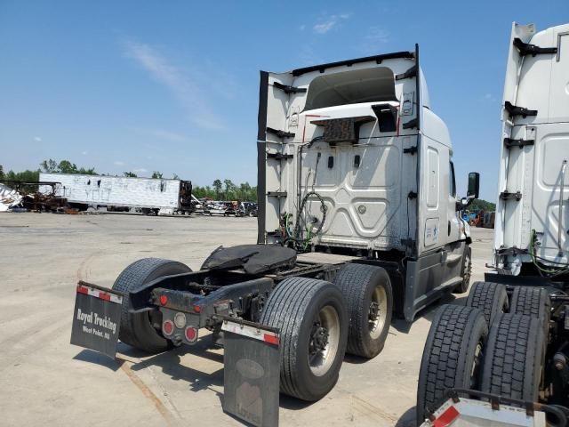 2016 Freightliner Cascadia 125