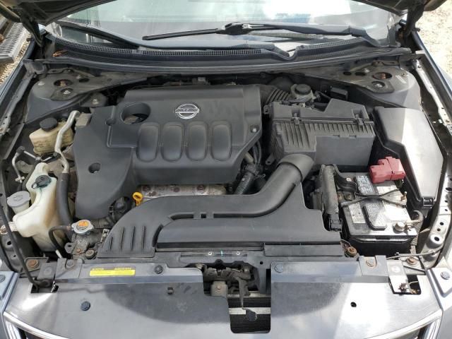 2010 Nissan Altima Base