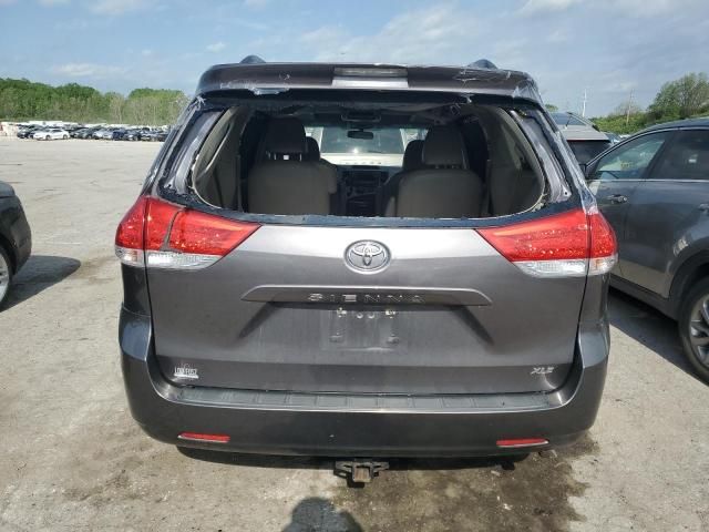 2011 Toyota Sienna XLE