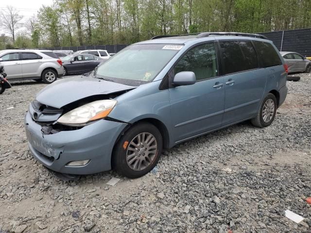 2008 Toyota Sienna XLE