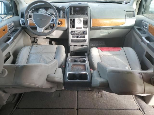 2010 Chrysler Town & Country Limited