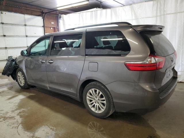 2015 Toyota Sienna XLE