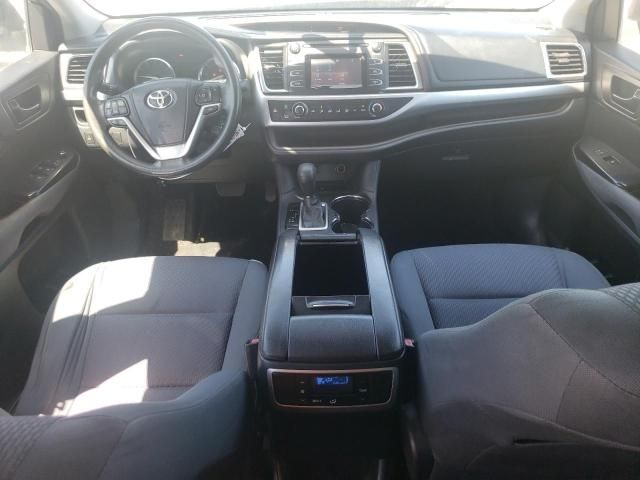 2015 Toyota Highlander LE