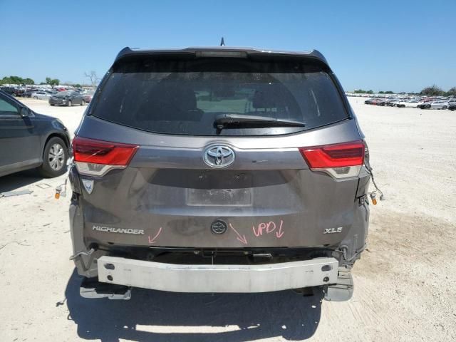 2018 Toyota Highlander SE