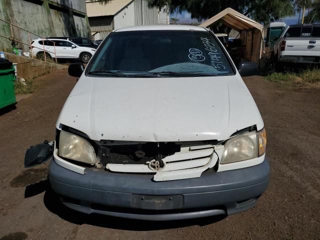 2001 Toyota Sienna CE