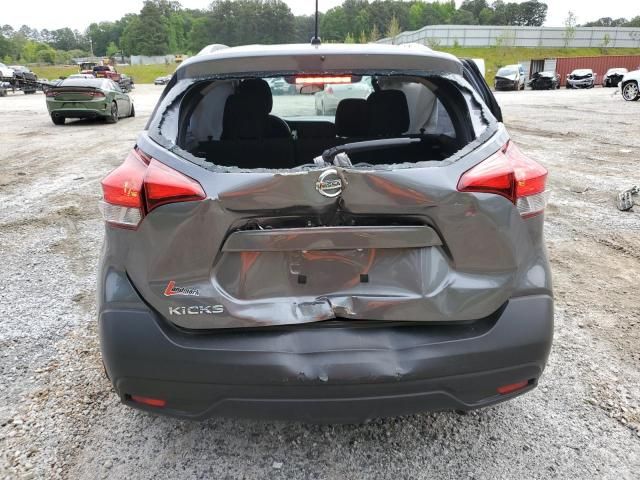 2019 Nissan Kicks S