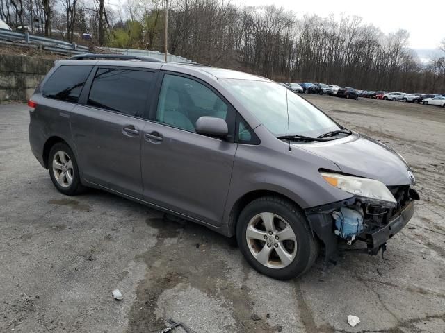 2011 Toyota Sienna LE