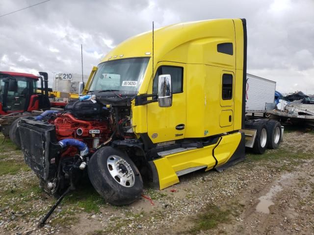 2023 Kenworth Construction T680