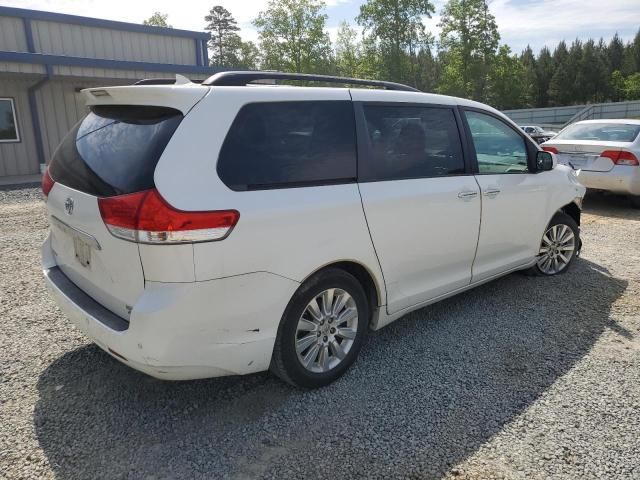 2011 Toyota Sienna XLE