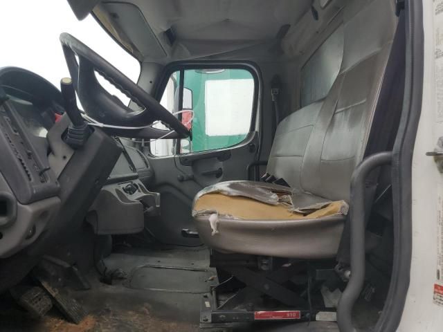 2004 Freightliner M2 106 Medium Duty