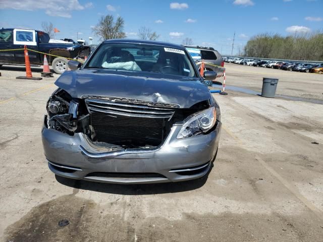 2013 Chrysler 200 Touring