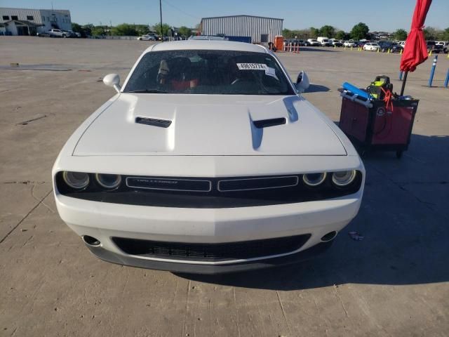 2015 Dodge Challenger SXT