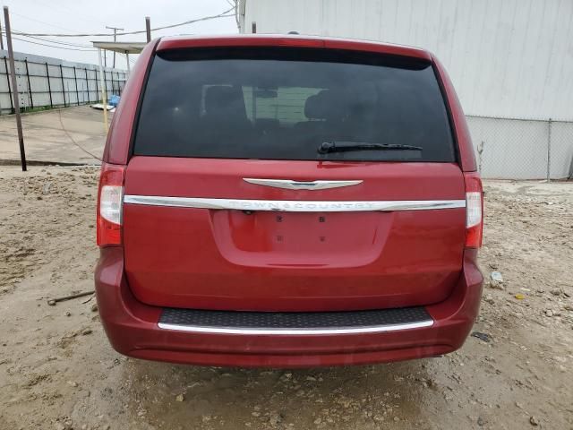 2013 Chrysler Town & Country Touring